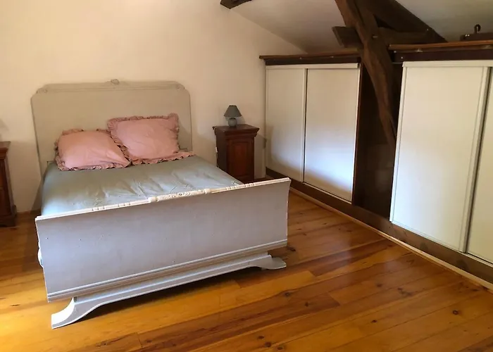 Family Holiday home Saint-Laurent-des-Vignes